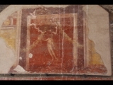 05484 ostia - regio iii - insula x - terme dei sette sapienti (iii,x,2) - raum 28 - bild einer frau mit girlanden.jpg